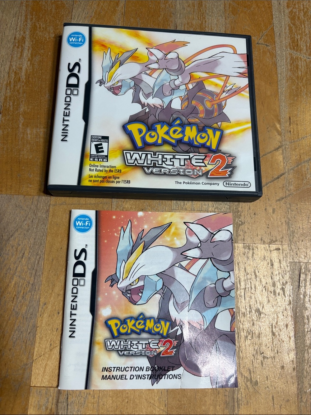 ** case and manual only **Nintendo Pokémon White Version 2 (White) - Nintendo DS